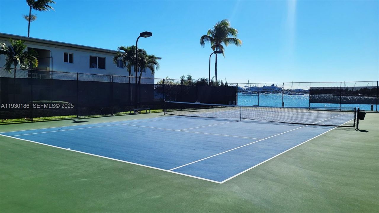 1000 Venetian Way, Unit 1502, Miami Beach, FL 33139 Photo