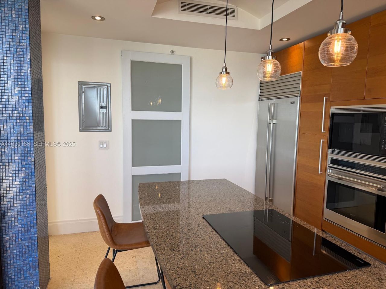 1000 Venetian Way, Unit 1502, Miami Beach, FL 33139 Photo