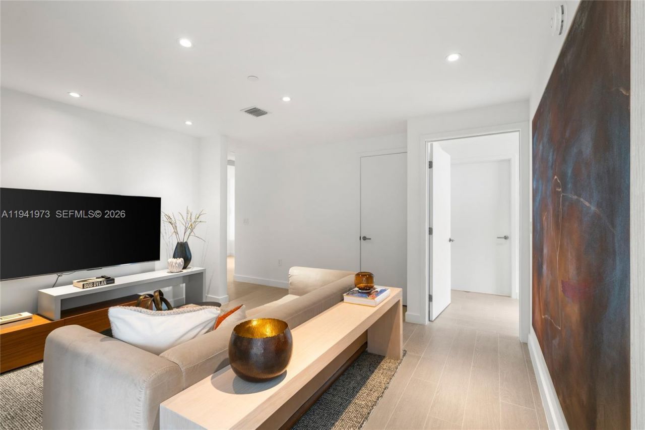 500 Alton Rd, Unit 2101/02, Miami Beach, FL 33139 Photo