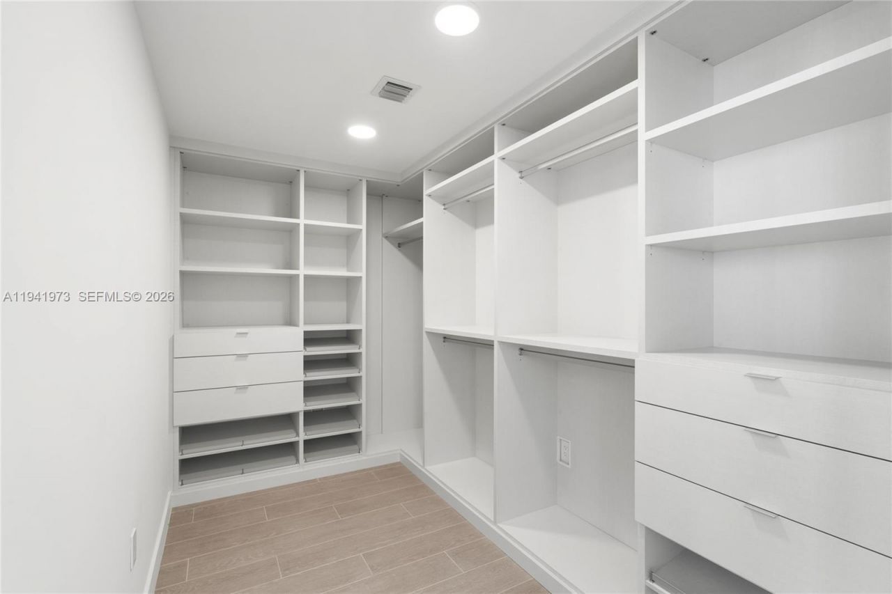 500 Alton Rd, Unit 2101/02, Miami Beach, FL 33139 Photo
