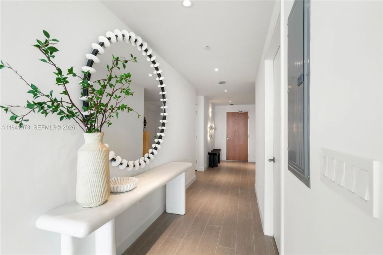 500 Alton Rd, Unit 2101/02, Miami Beach, FL 33139 Photo