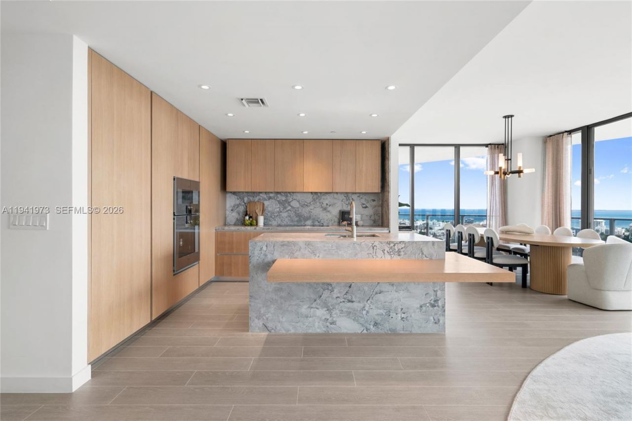500 Alton Rd, Unit 2101/02, Miami Beach, FL 33139 Photo