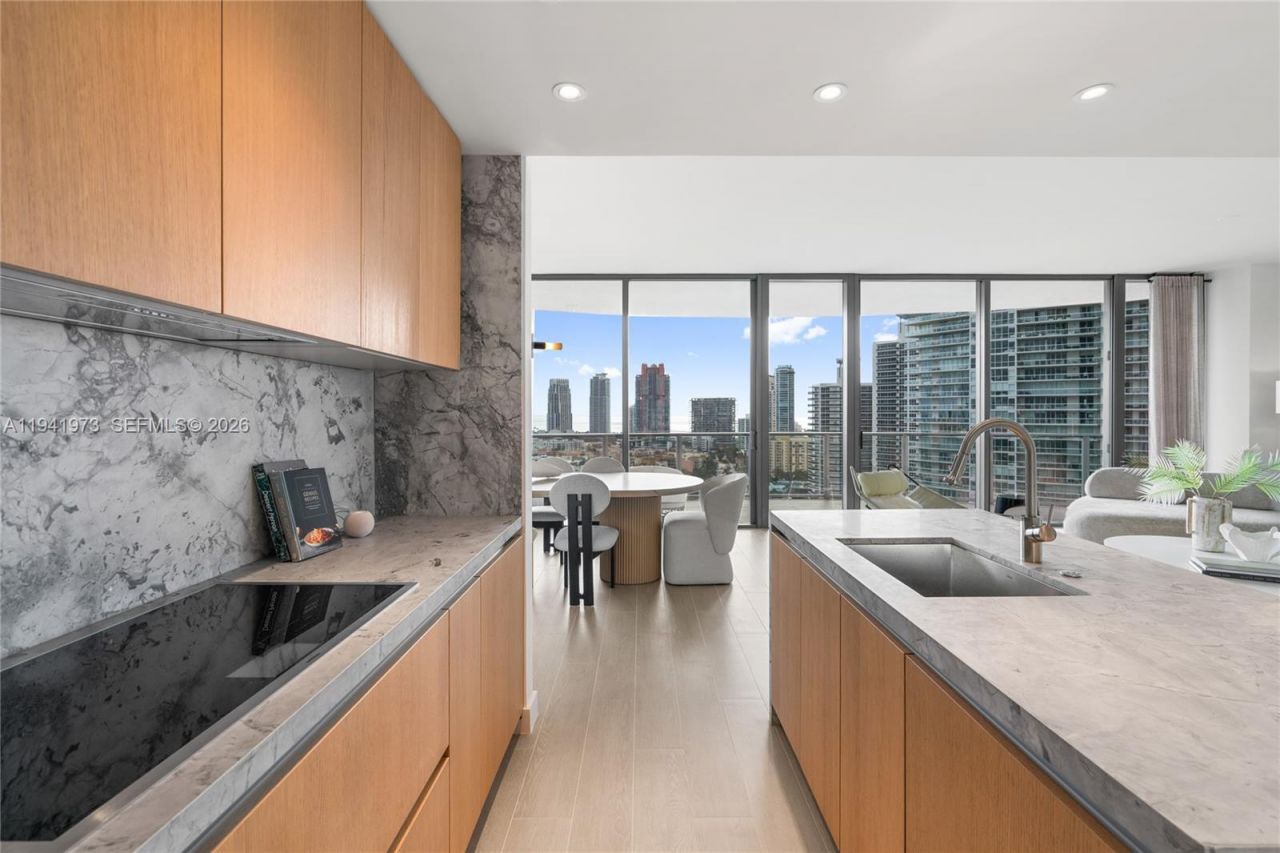 500 Alton Rd, Unit 2101/02, Miami Beach, FL 33139 Photo