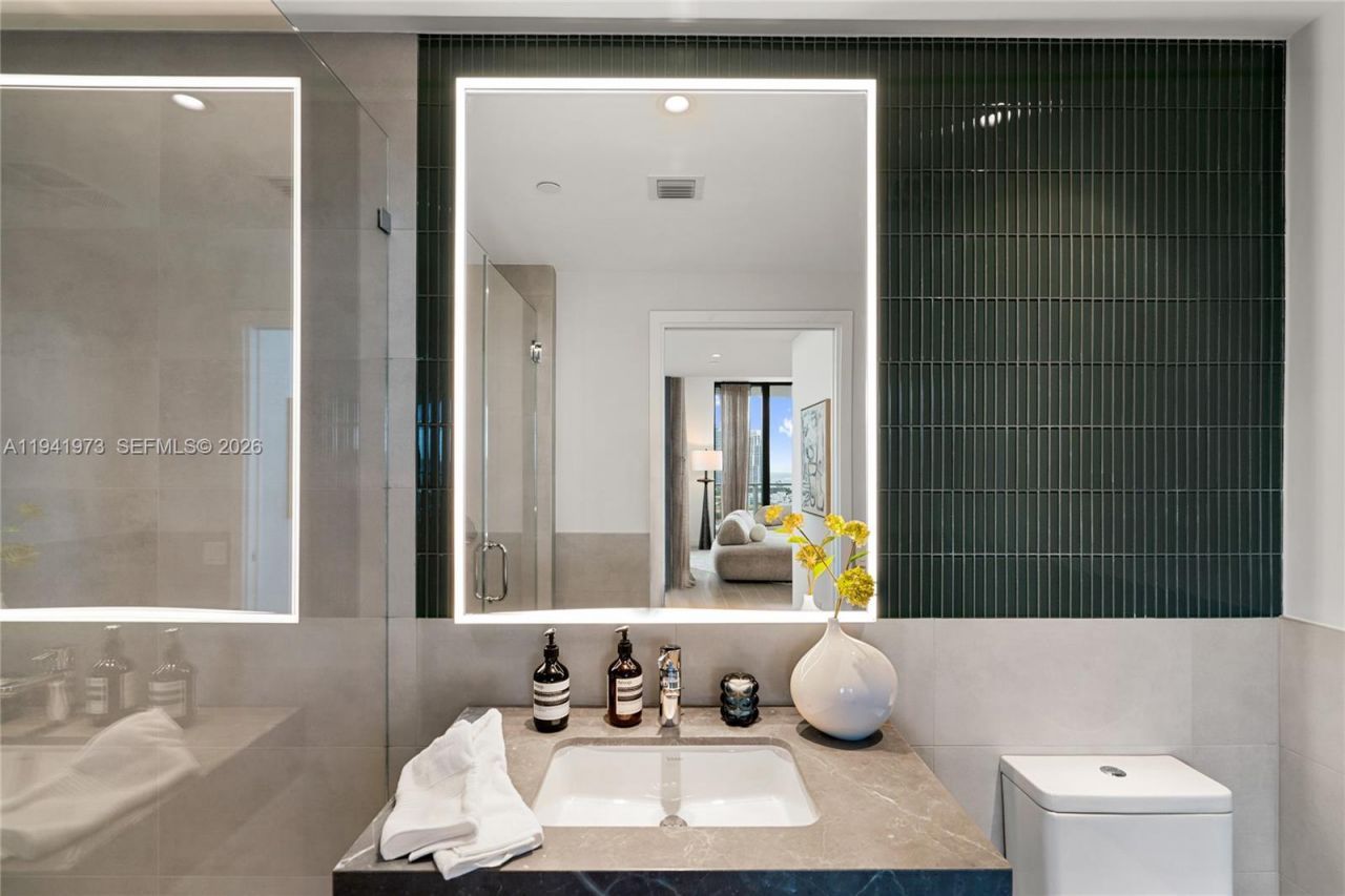 500 Alton Rd, Unit 2101/02, Miami Beach, FL 33139 Photo