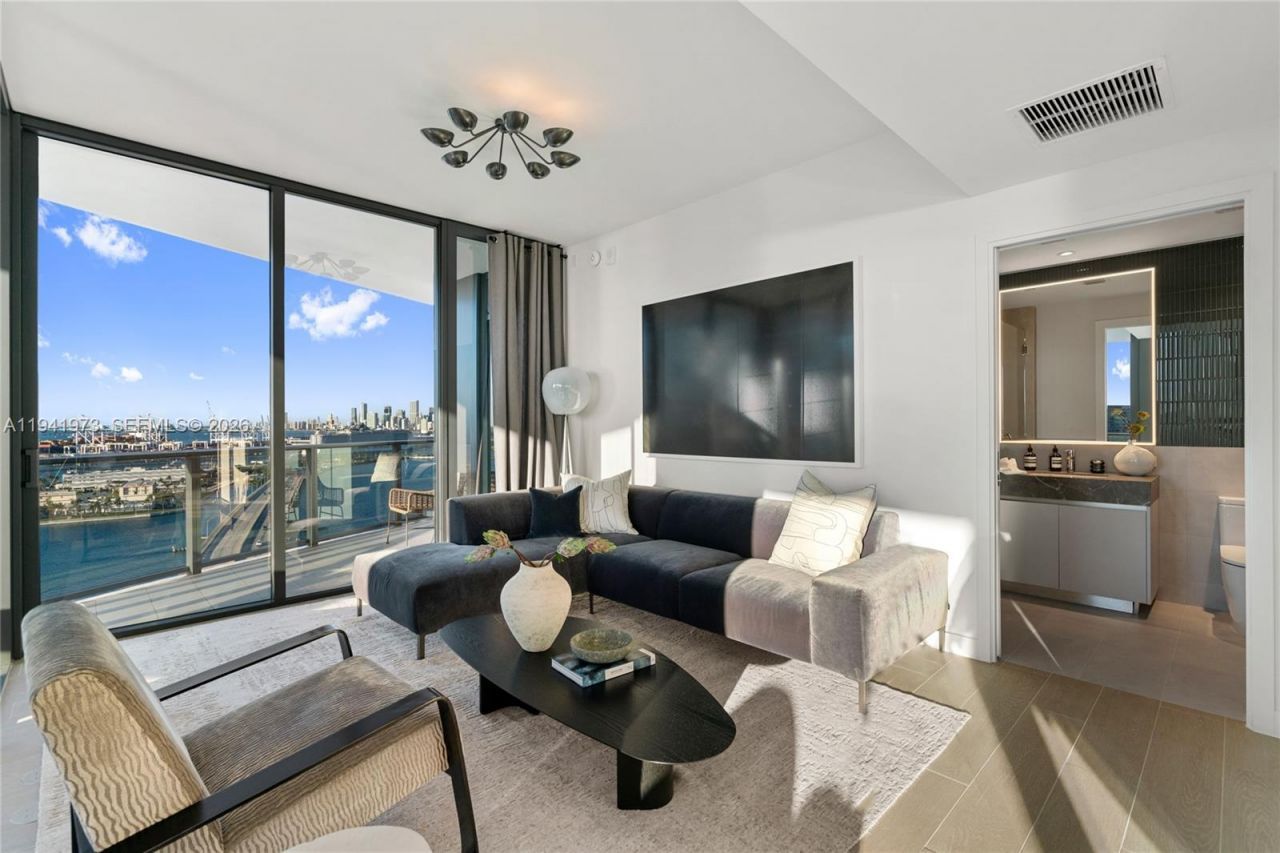 500 Alton Rd, Unit 2101/02, Miami Beach, FL 33139 Photo