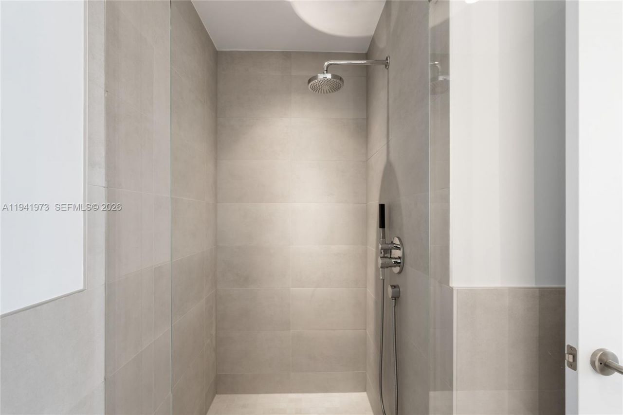 500 Alton Rd, Unit 2101/02, Miami Beach, FL 33139 Photo