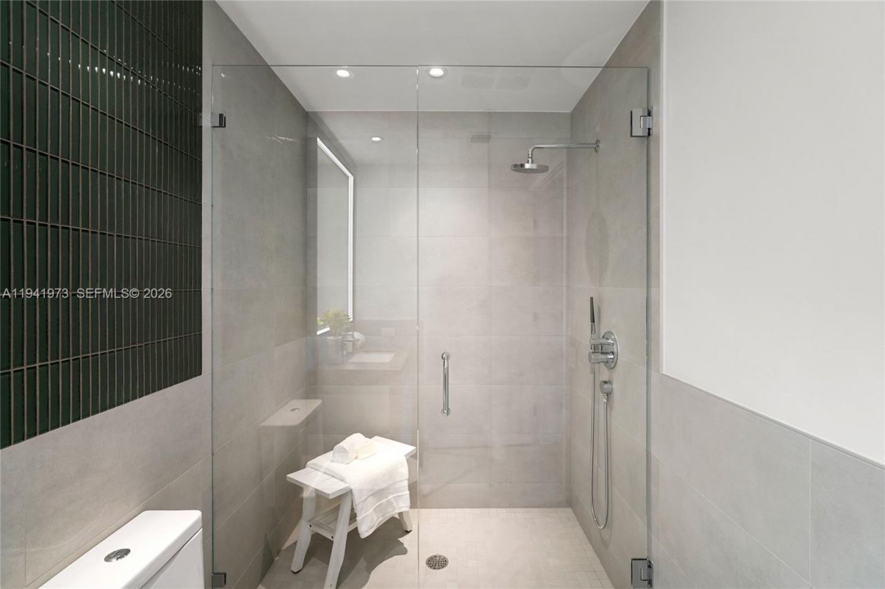 500 Alton Rd, Unit 2101/02, Miami Beach, FL 33139 Photo