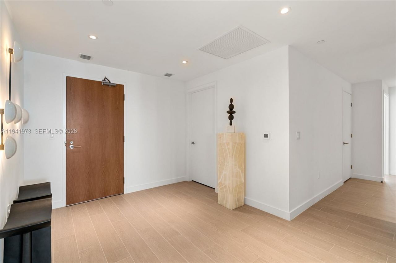 500 Alton Rd, Unit 2101/02, Miami Beach, FL 33139 Photo
