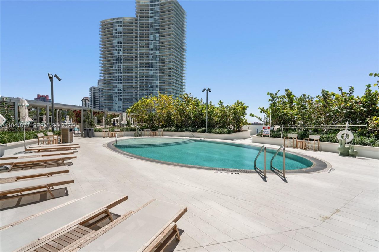 500 Alton Rd, Unit 2101/02, Miami Beach, FL 33139 Photo