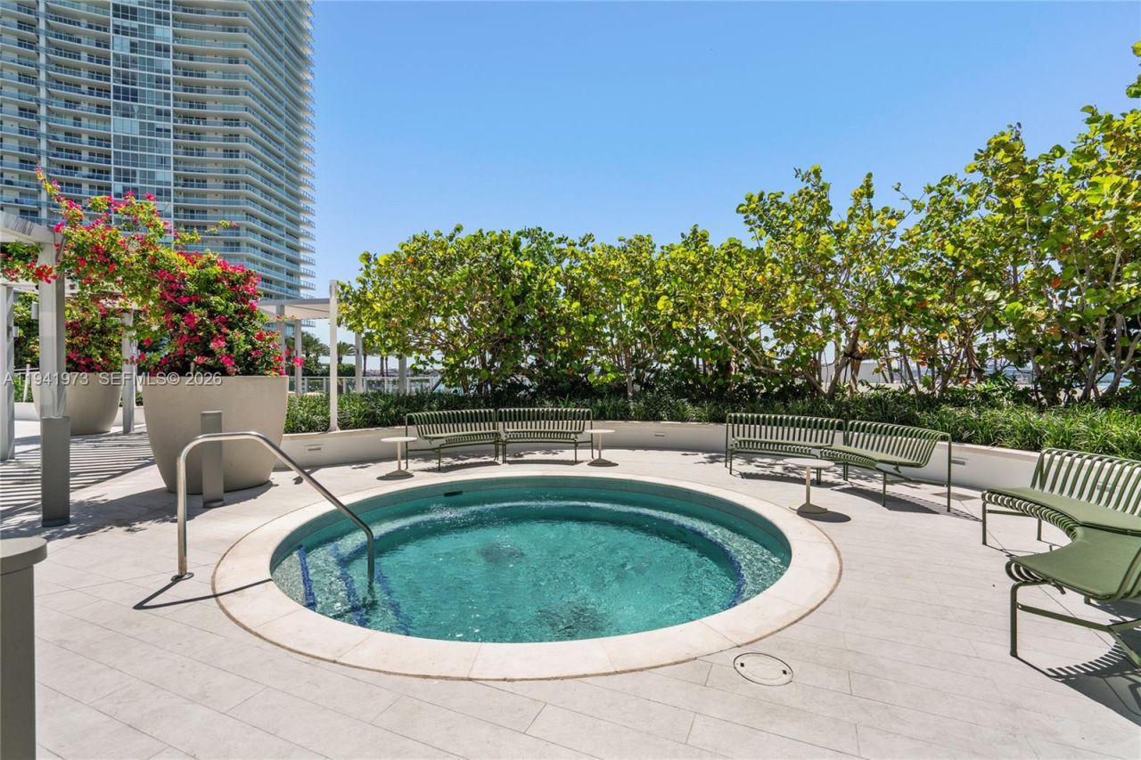 500 Alton Rd, Unit 2101/02, Miami Beach, FL 33139 Photo