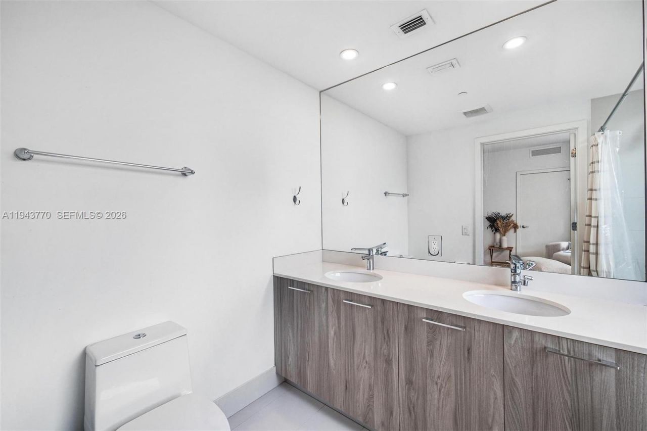 501 NE 31st St , Unit 3009, Miami, FL 33137 Photo