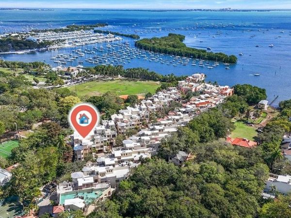 3471 Main Hwy, Unit 1240, Miami, FL 33133