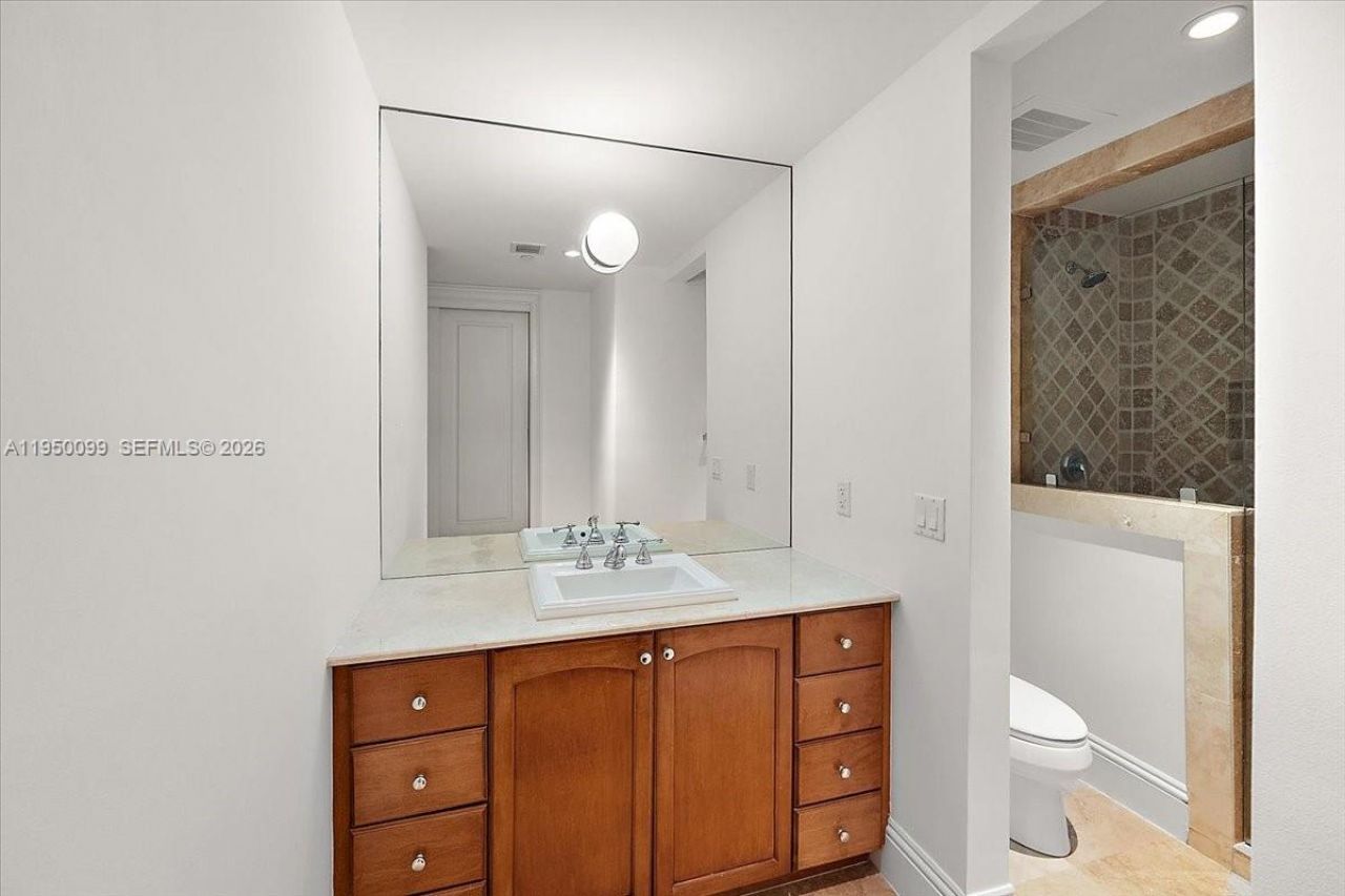 3471 Main Hwy, Unit 1240, Miami, FL 33133 Photo