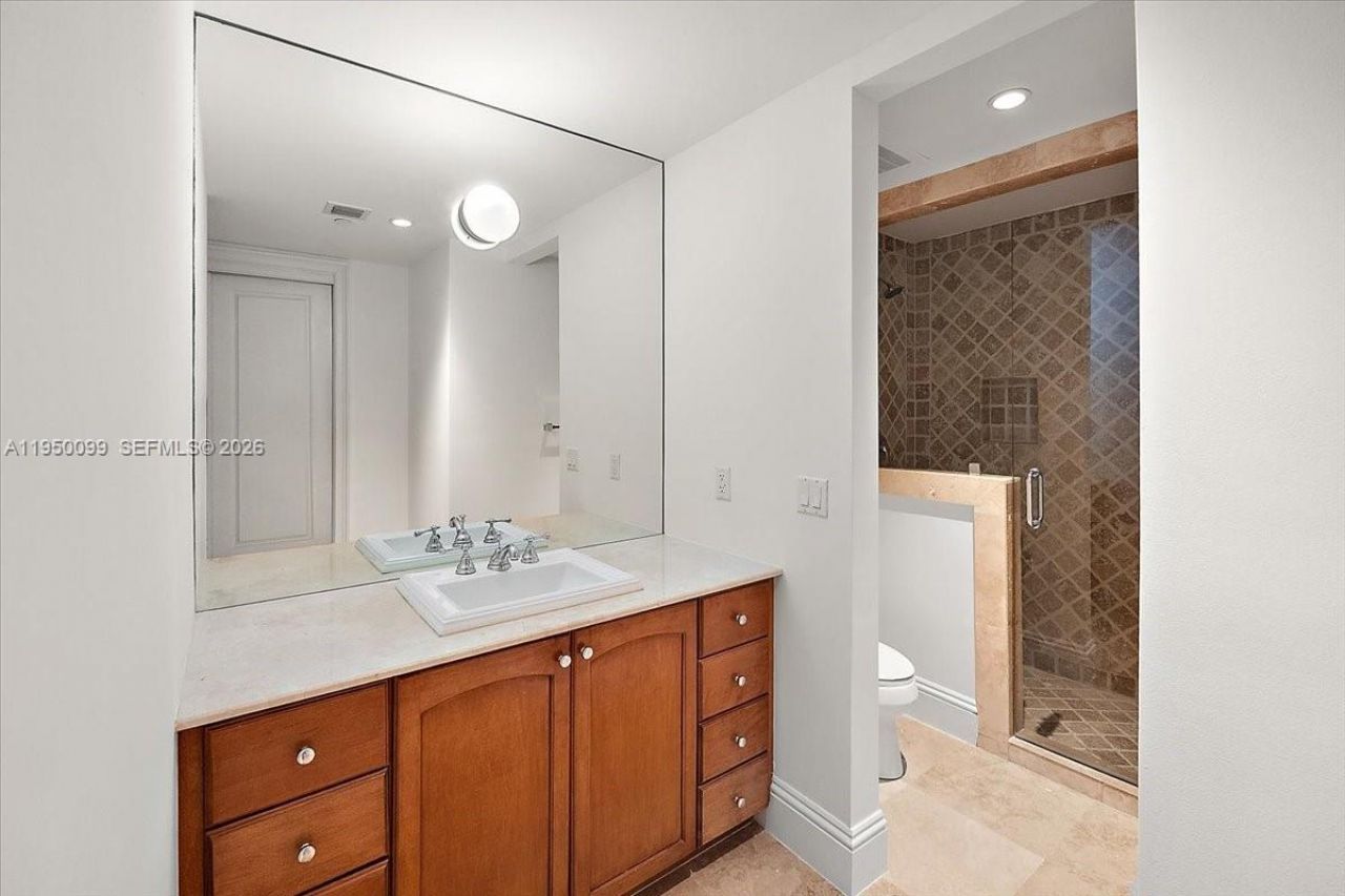 3471 Main Hwy, Unit 1240, Miami, FL 33133 Photo