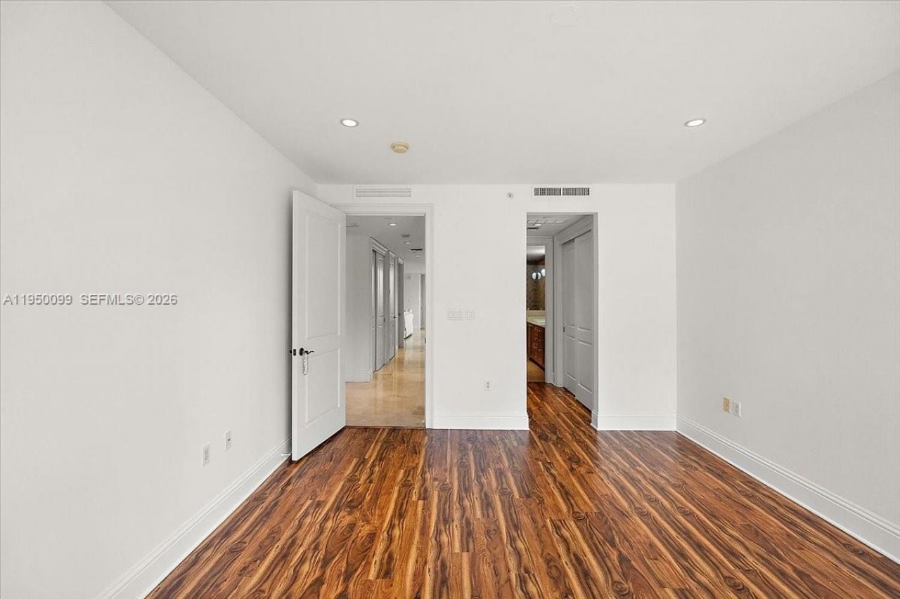 3471 Main Hwy, Unit 1240, Miami, FL 33133 Photo