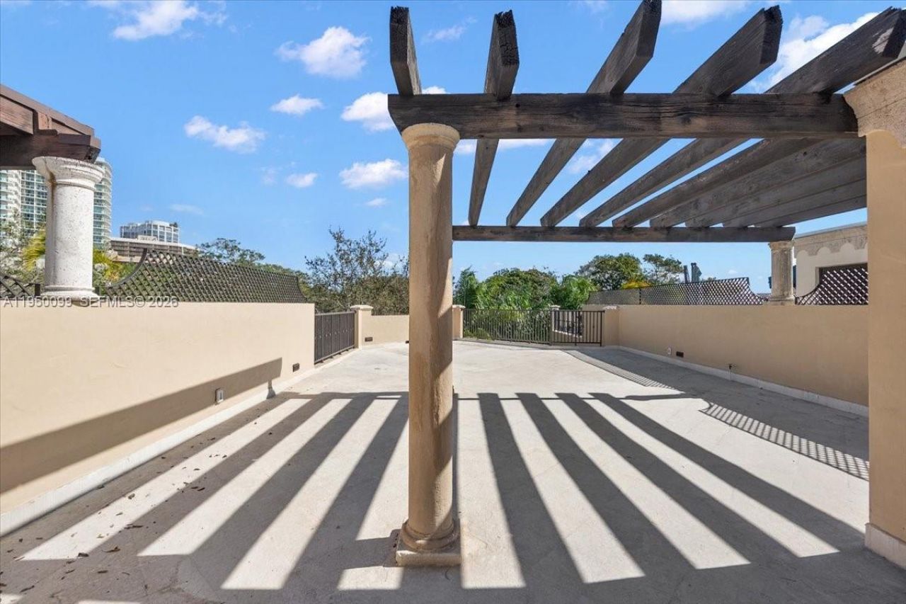 3471 Main Hwy, Unit 1240, Miami, FL 33133 Photo