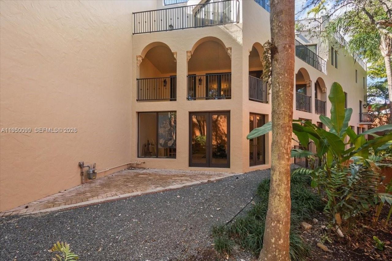 3471 Main Hwy, Unit 1240, Miami, FL 33133 Photo