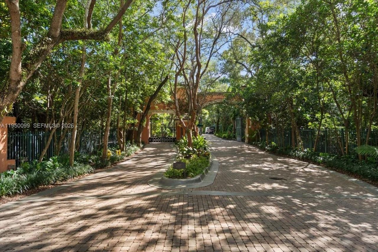 3471 Main Hwy, Unit 1240, Miami, FL 33133 Photo