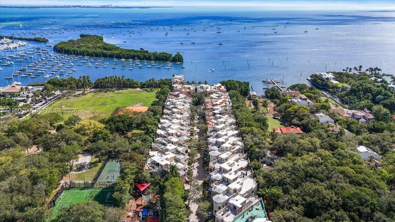 3471 Main Hwy, Unit 1240, Miami, FL 33133 Photo