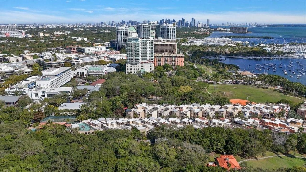 3471 Main Hwy, Unit 1240, Miami, FL 33133 Photo