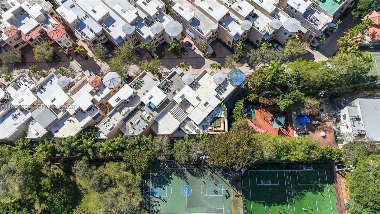 3471 Main Hwy, Unit 1240, Miami, FL 33133 Photo