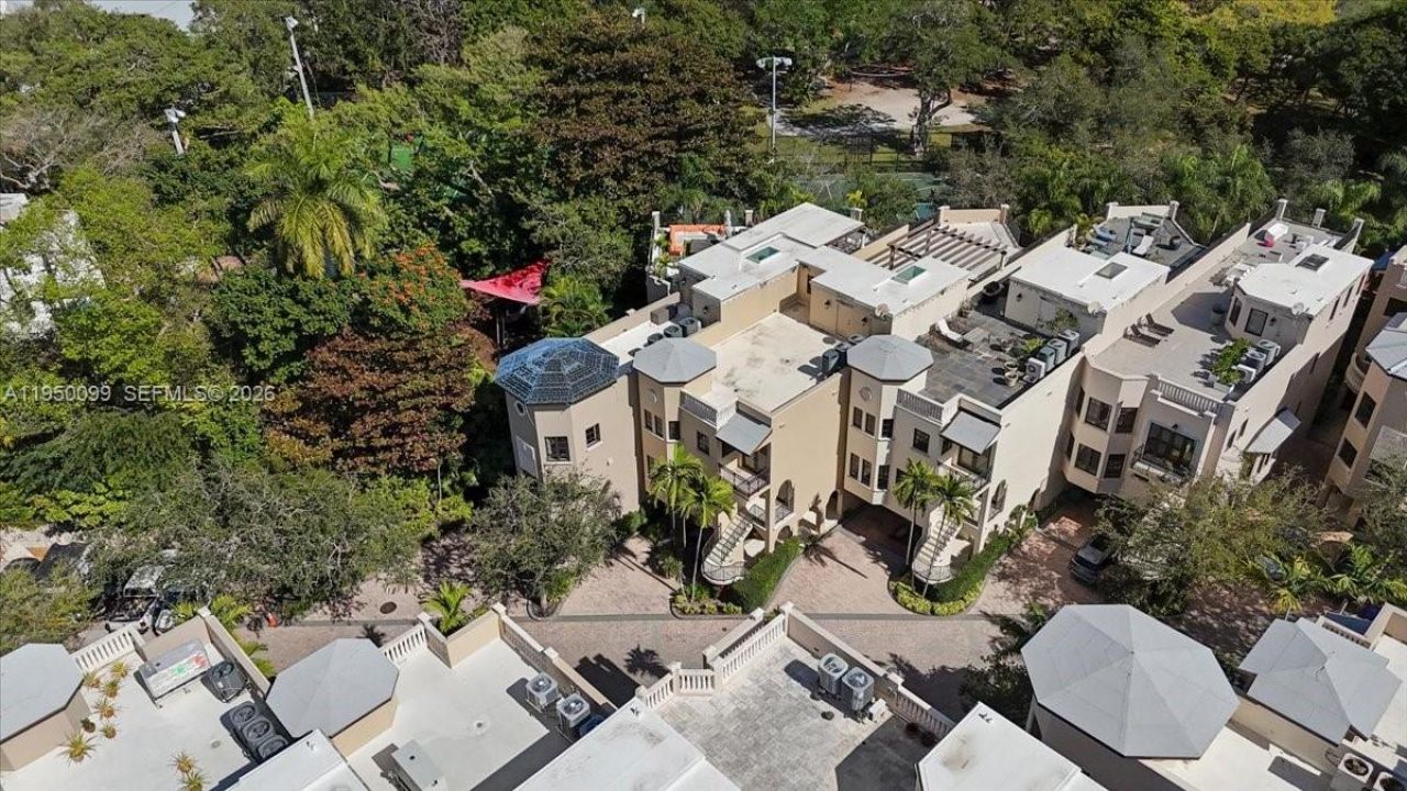 3471 Main Hwy, Unit 1240, Miami, FL 33133 Photo