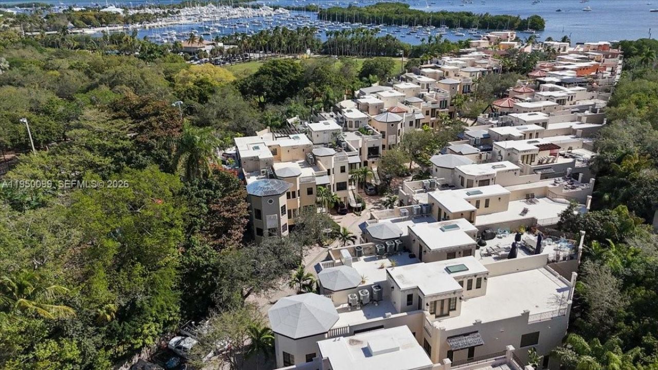 3471 Main Hwy, Unit 1240, Miami, FL 33133 Photo