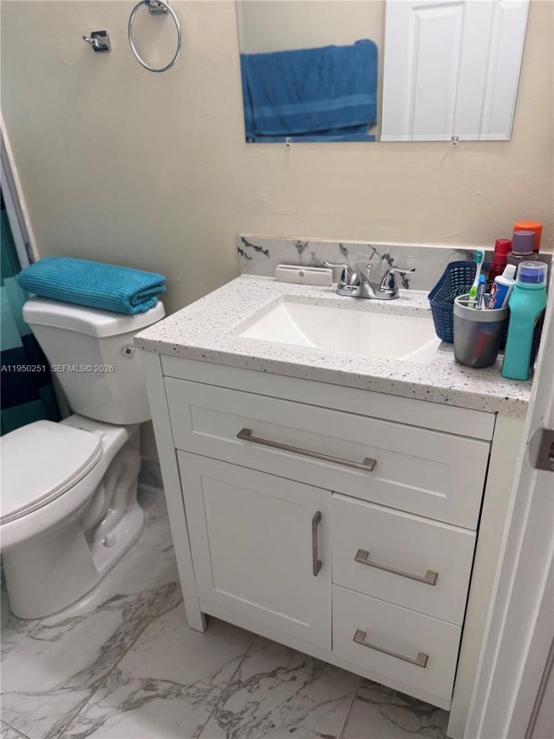 5400 NW 107th Ave, Unit 416, Doral, FL 33178 Photo