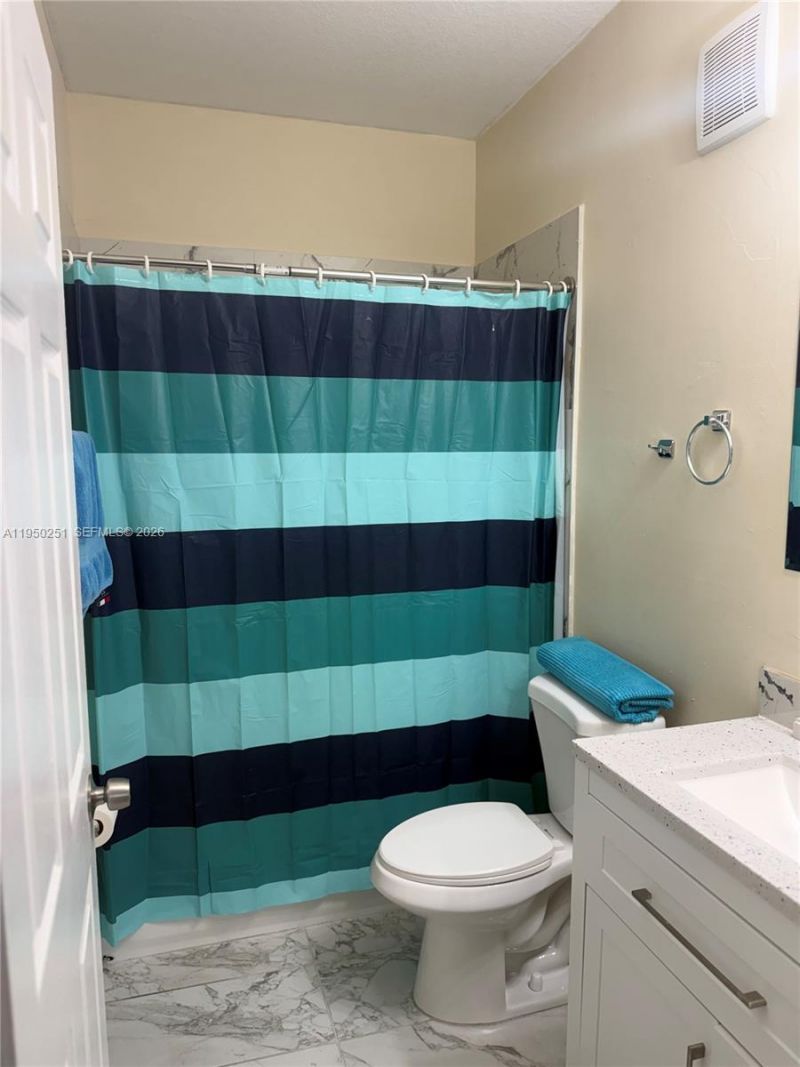 5400 NW 107th Ave, Unit 416, Doral, FL 33178 Photo