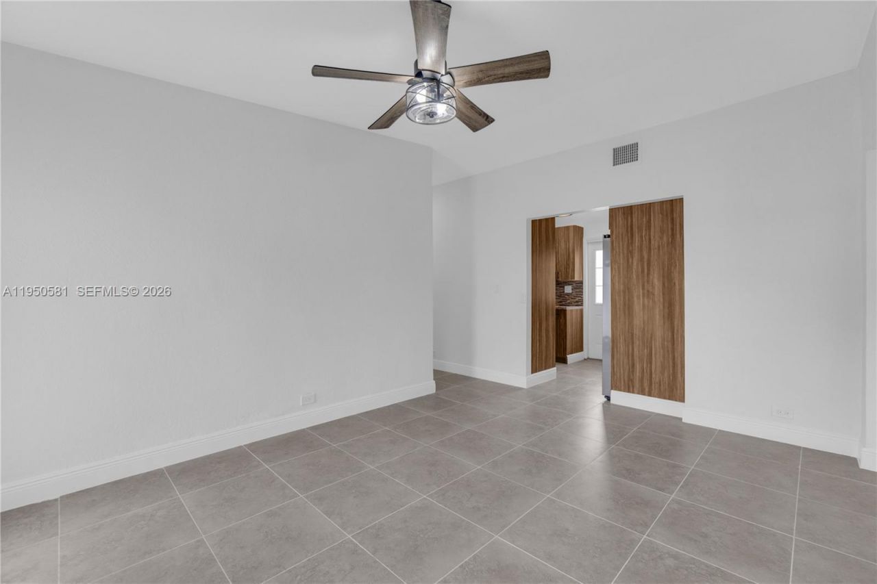 16000 NW 21st Ave, Miami Gardens, FL 33054 Photo