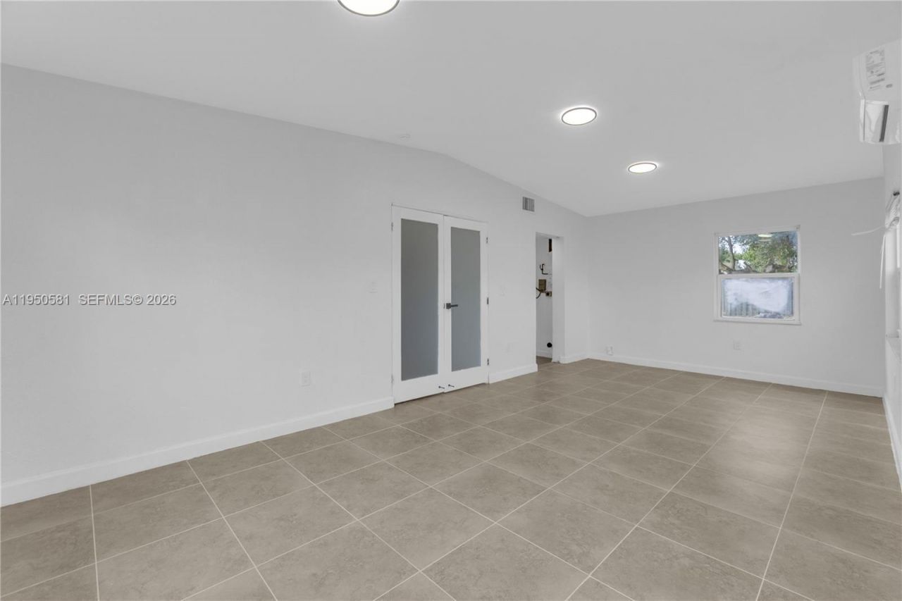 16000 NW 21st Ave, Miami Gardens, FL 33054 Photo