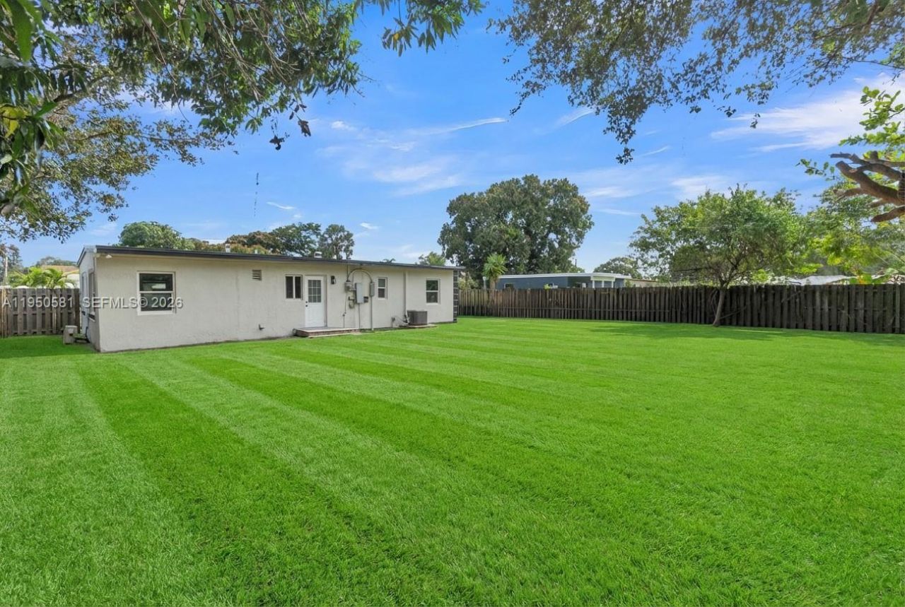 16000 NW 21st Ave, Miami Gardens, FL 33054 Photo