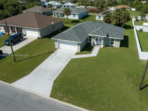 8038 Sunrise Cir., La Belle, FL 33935