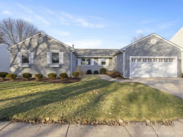 1217 River Oak Drive, Naperville, IL 60565