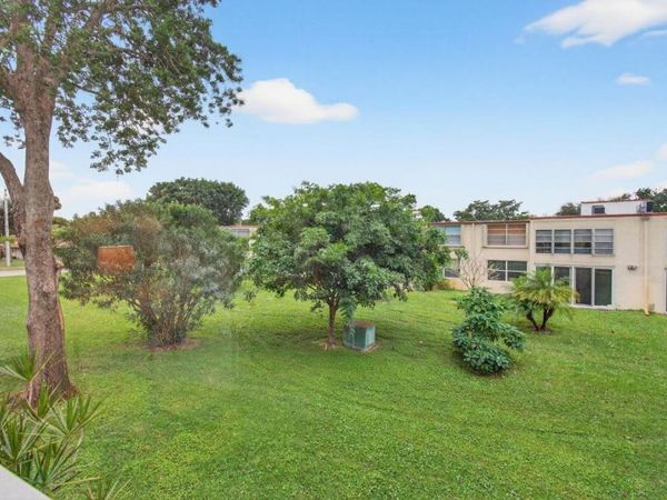 10 Willowbrook, Unit 205, Delray Beach, FL 33446