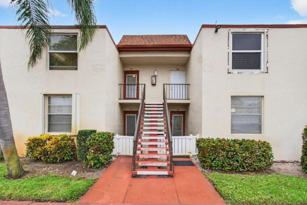 10 Willowbrook, Unit 205, Delray Beach, FL 33446 Photo