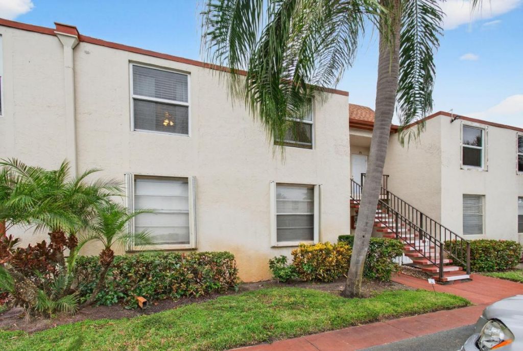 10 Willowbrook, Unit 205, Delray Beach, FL 33446 Photo