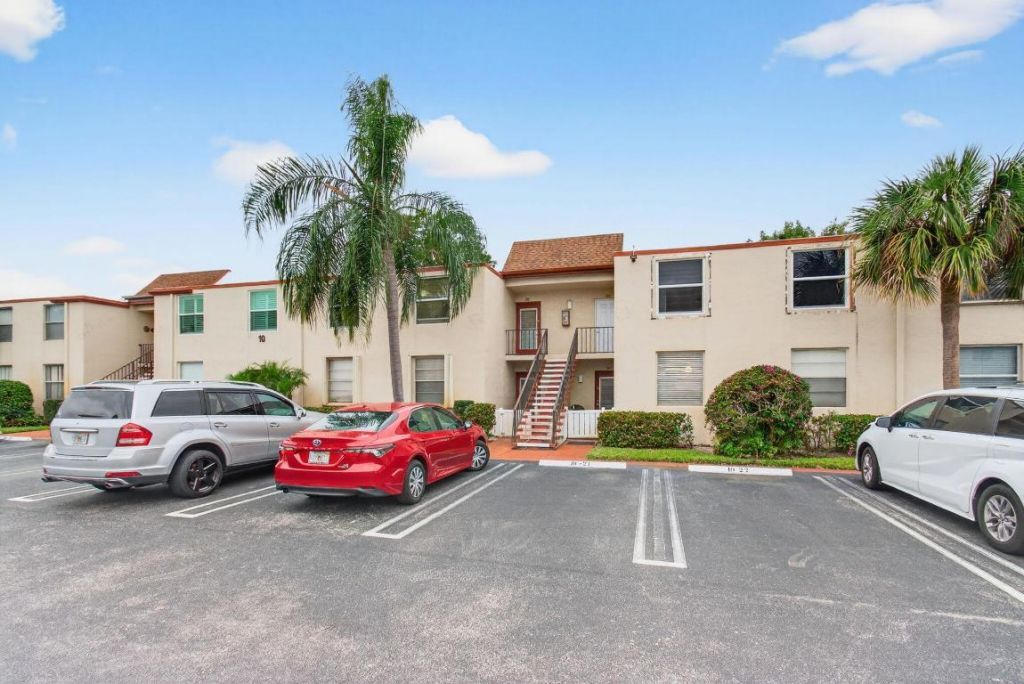 10 Willowbrook, Unit 205, Delray Beach, FL 33446 Photo