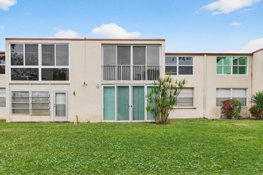 10 Willowbrook, Unit 205, Delray Beach, FL 33446 Photo