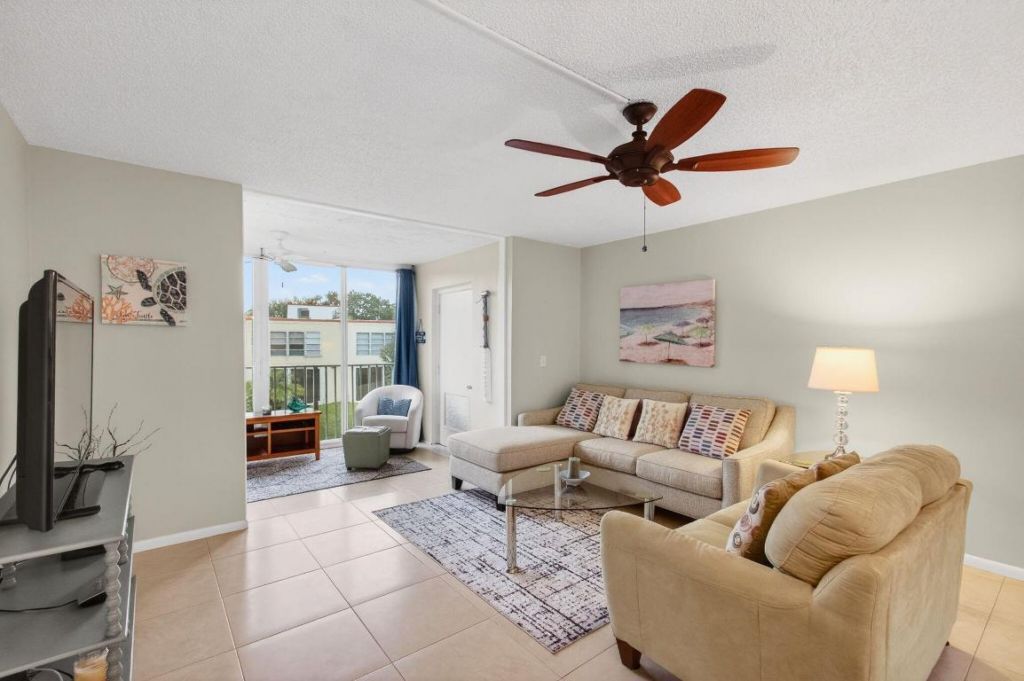 10 Willowbrook, Unit 205, Delray Beach, FL 33446 Photo
