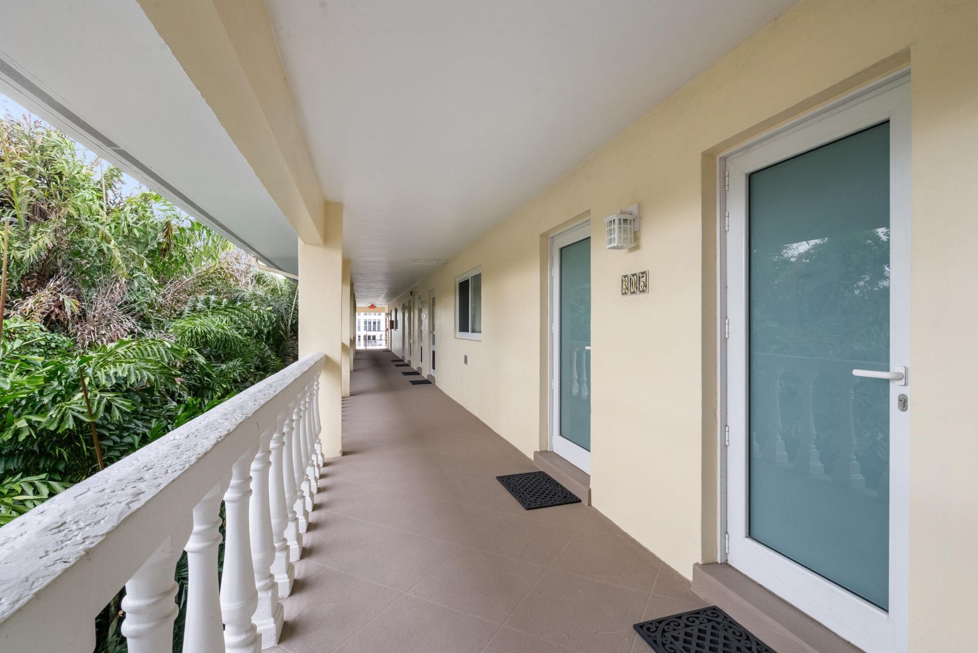 80 Venetian Drive, Unit 305s, Delray Beach, FL 33483 Photo