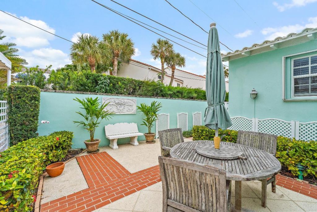 240 Celestial Way, Unit 2, Juno Beach, FL 33408 Photo