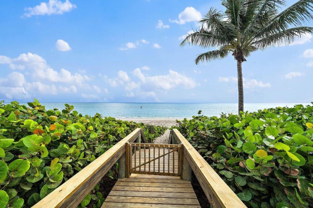 240 Celestial Way, Unit 2, Juno Beach, FL 33408 Photo