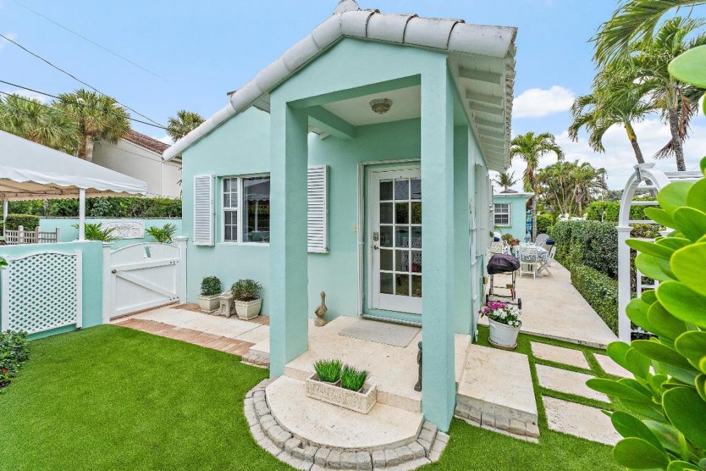 240 Celestial Way, Unit 2, Juno Beach, FL 33408 Photo