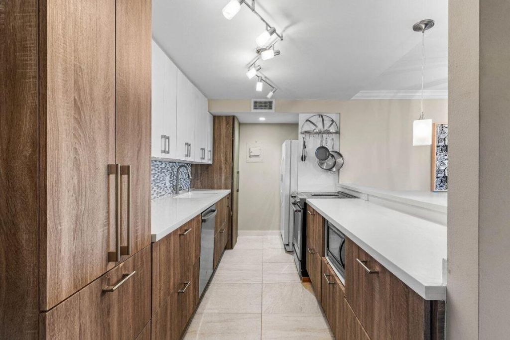 1208 Marine Way, Unit 506, North Palm Beach, FL 33408 Photo