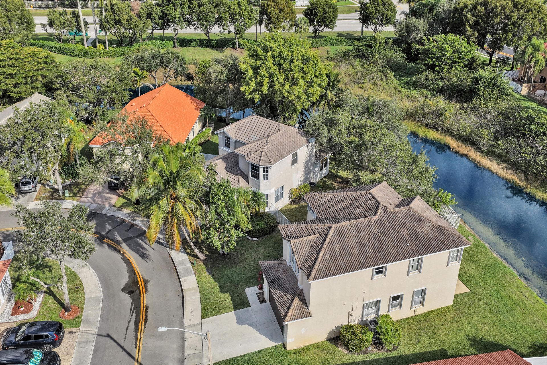 2389 NW 162nd Terrace, Pembroke Pines, FL 33028 Photo