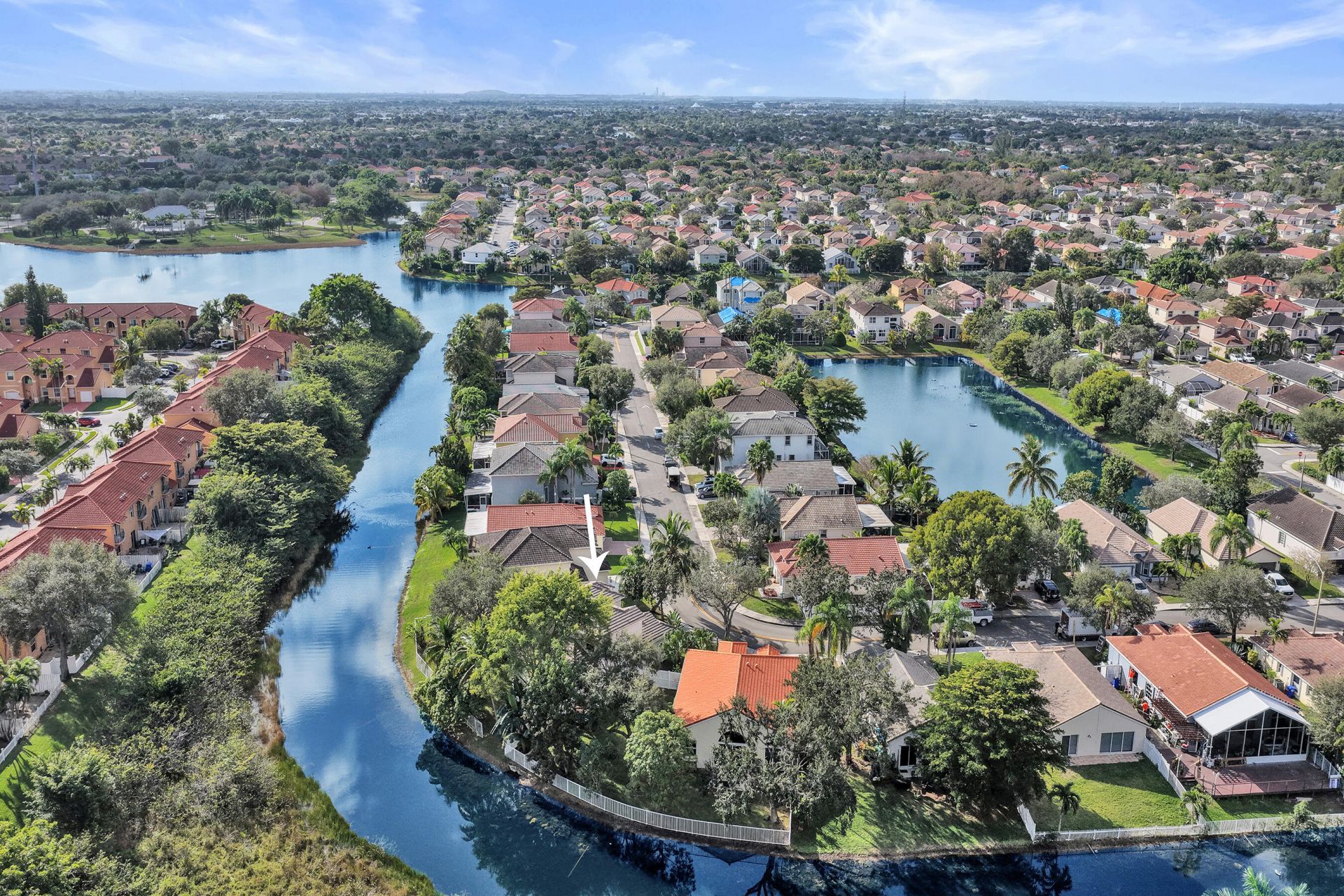 2389 NW 162nd Terrace, Pembroke Pines, FL 33028 Photo