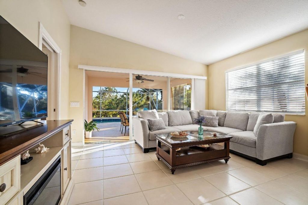 8991 SE Eldorado Way, Hobe Sound, FL 33455 Photo