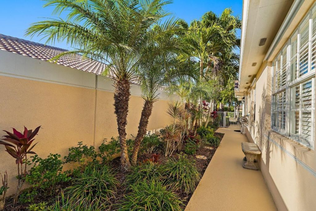 8991 SE Eldorado Way, Hobe Sound, FL 33455 Photo