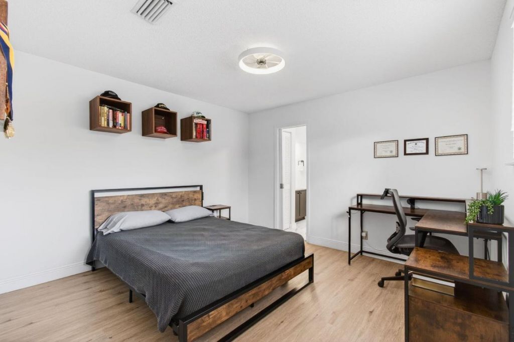 6766 Via Regina, Boca Raton, FL 33433 Photo